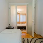 Classic Next To Victoriei Avenue شقة بوخارست