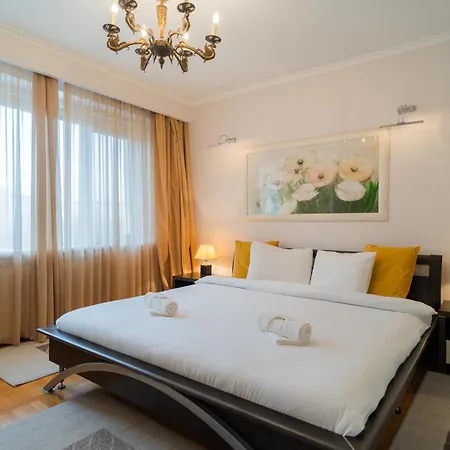 Appartamento Classic Next To Victoriei Avenue Bucarest