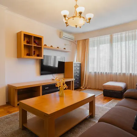 Classic Next To Victoriei Avenue